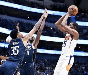 开云体育在线-太阳队惨败后更衣室爆发冲突，主帅回应，类别事情作为已经.